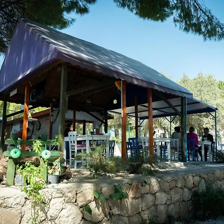 Campsite Yesilcam Karaburun (Izmir)